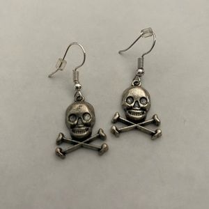Silver toned skull w/ crossbones earrings